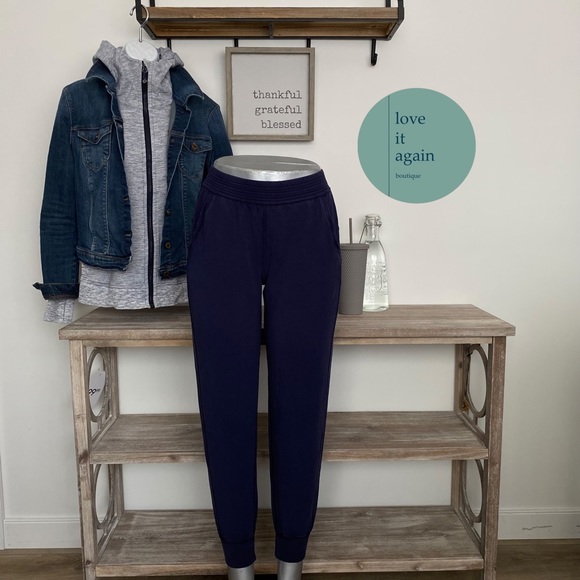 Rare Lululemon Very Soft High Rise Joggers Size 8 - Picture 1 of 8